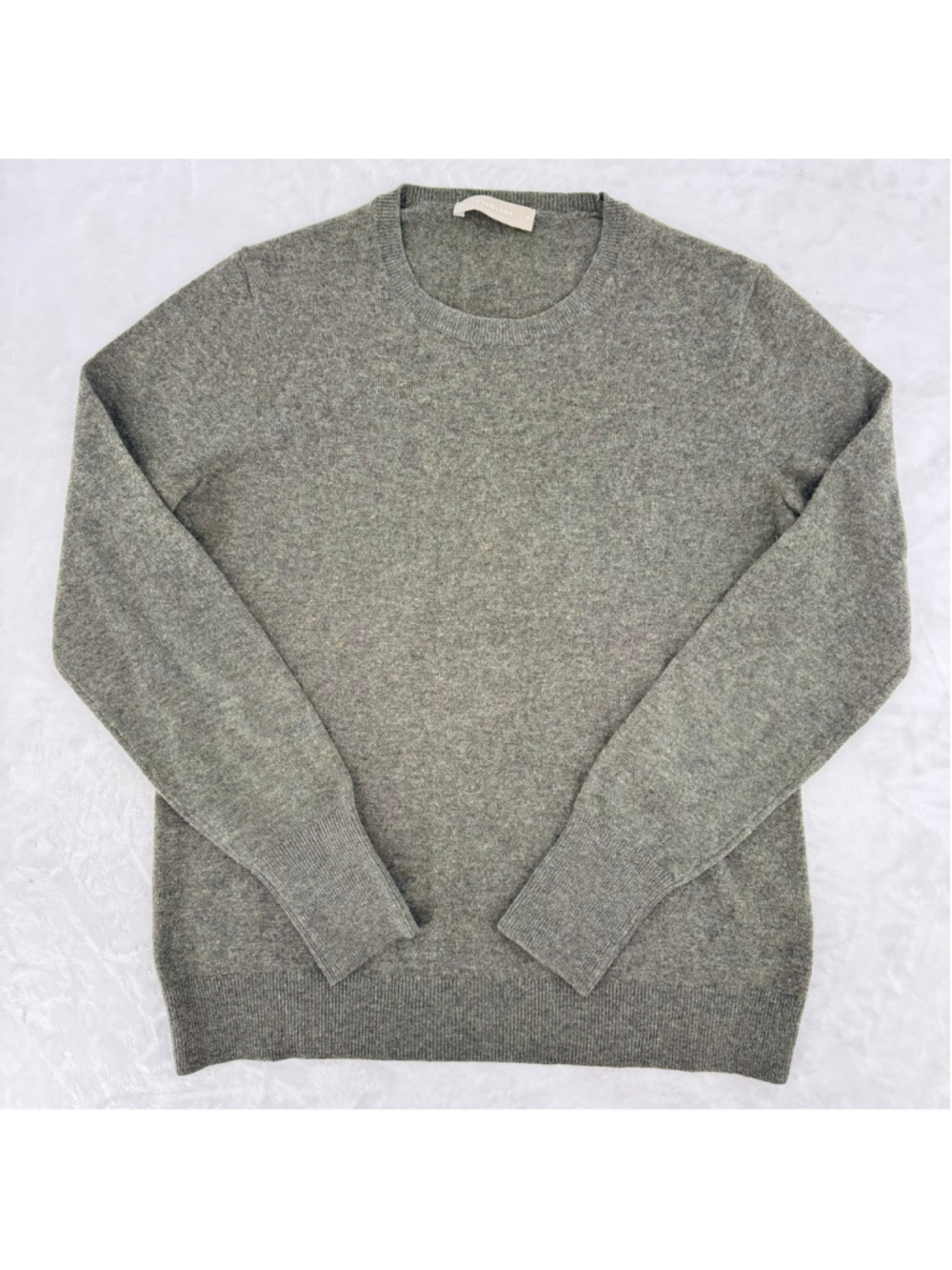 Everlane Olive Green 100% Cashmere Sweater Crewneck Quiet Luxury Preppy Medium